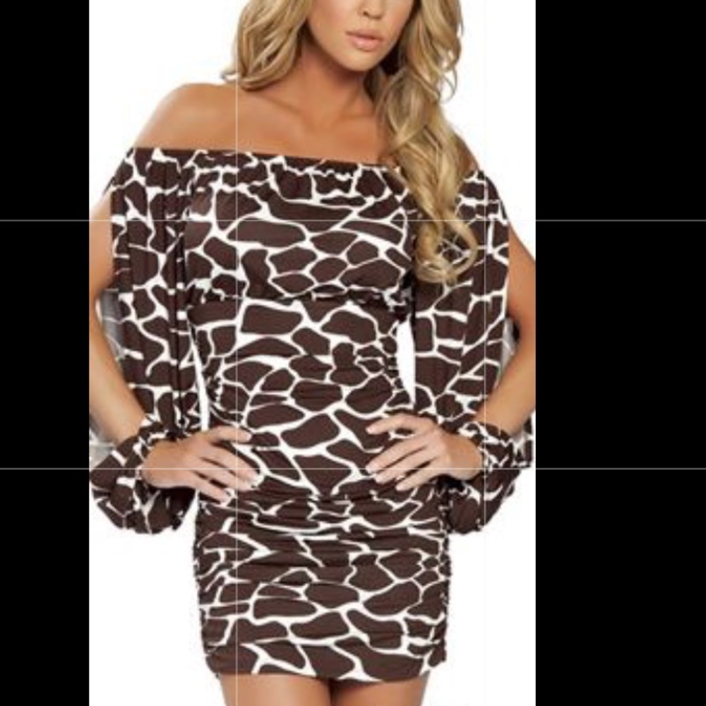 J Valentine Giraffe Print Dress